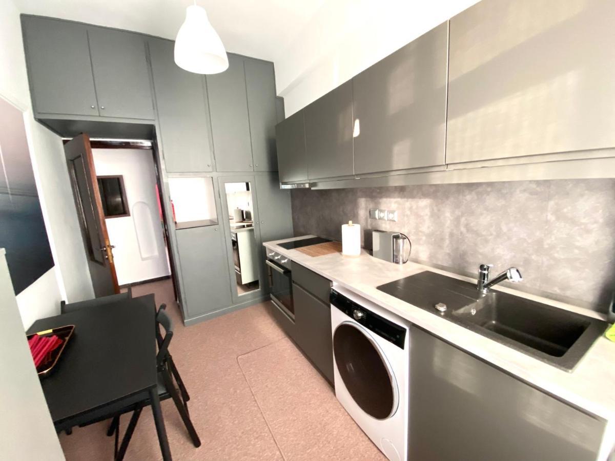 Classic 2 Bedroom Apartment Next To Metro - Marousi Athena Bagian luar foto